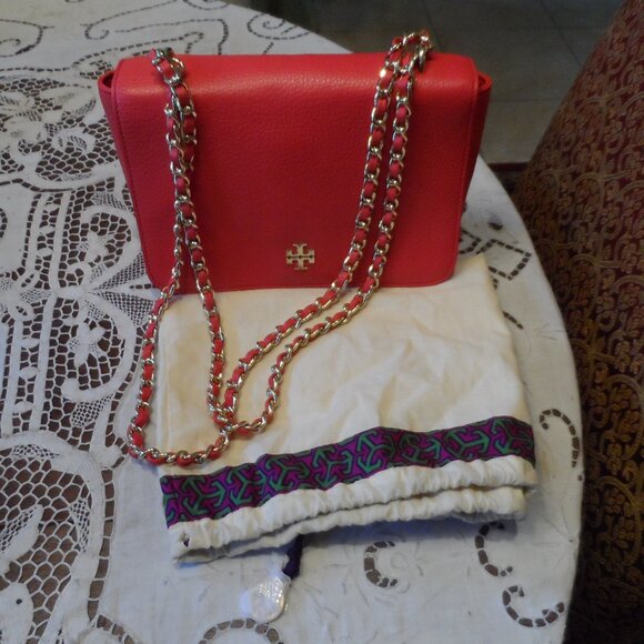 New Tory Burch Red Pebbled Leather Robinson Convertible Crossbody/Shoulder Bag